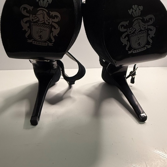 Fergie 5 inch suede slingback heels - Picture 5 of 6